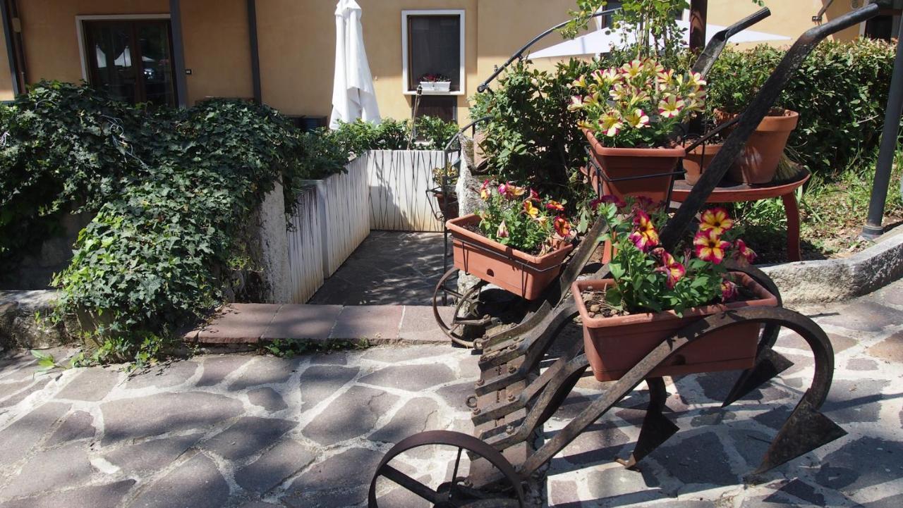 Ferienwohnung Casale Mammarella LʼAquila Exterior foto