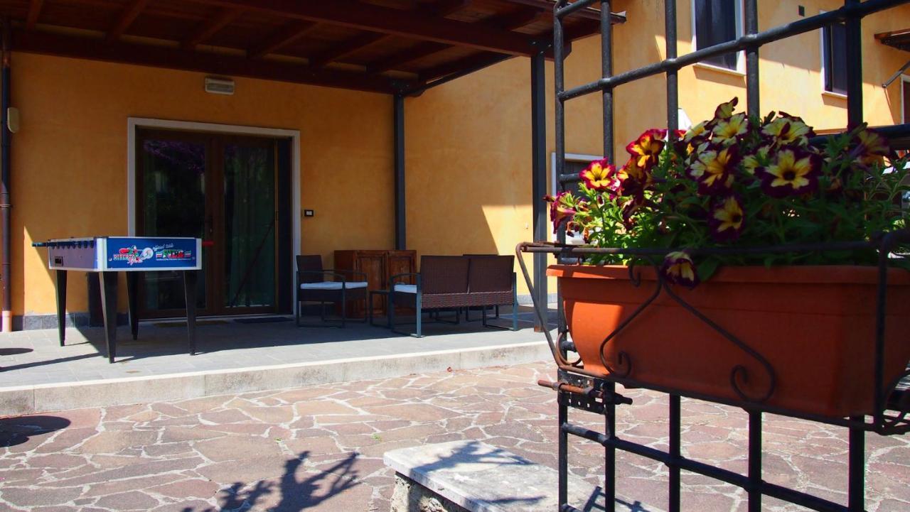 Ferienwohnung Casale Mammarella LʼAquila Exterior foto